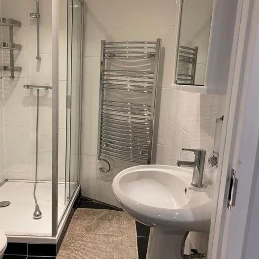 Vika Residence Deluxe Apartments Wednesbury Holiday Resort Экстерьер фото